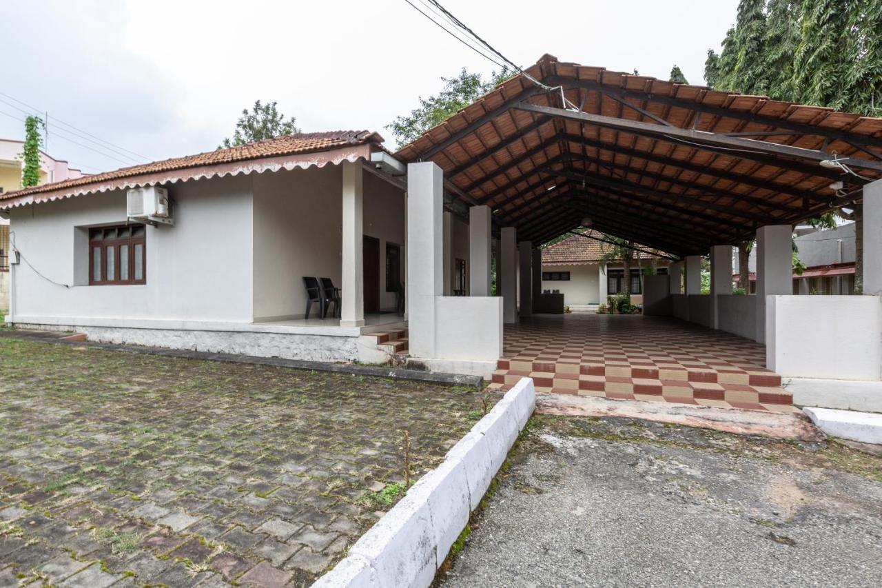 Kstdc Hotel Mayura Velapuri Belur Exterior photo