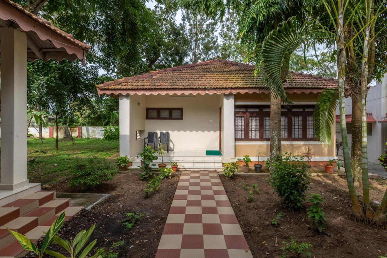 Kstdc Hotel Mayura Velapuri Belur Exterior photo