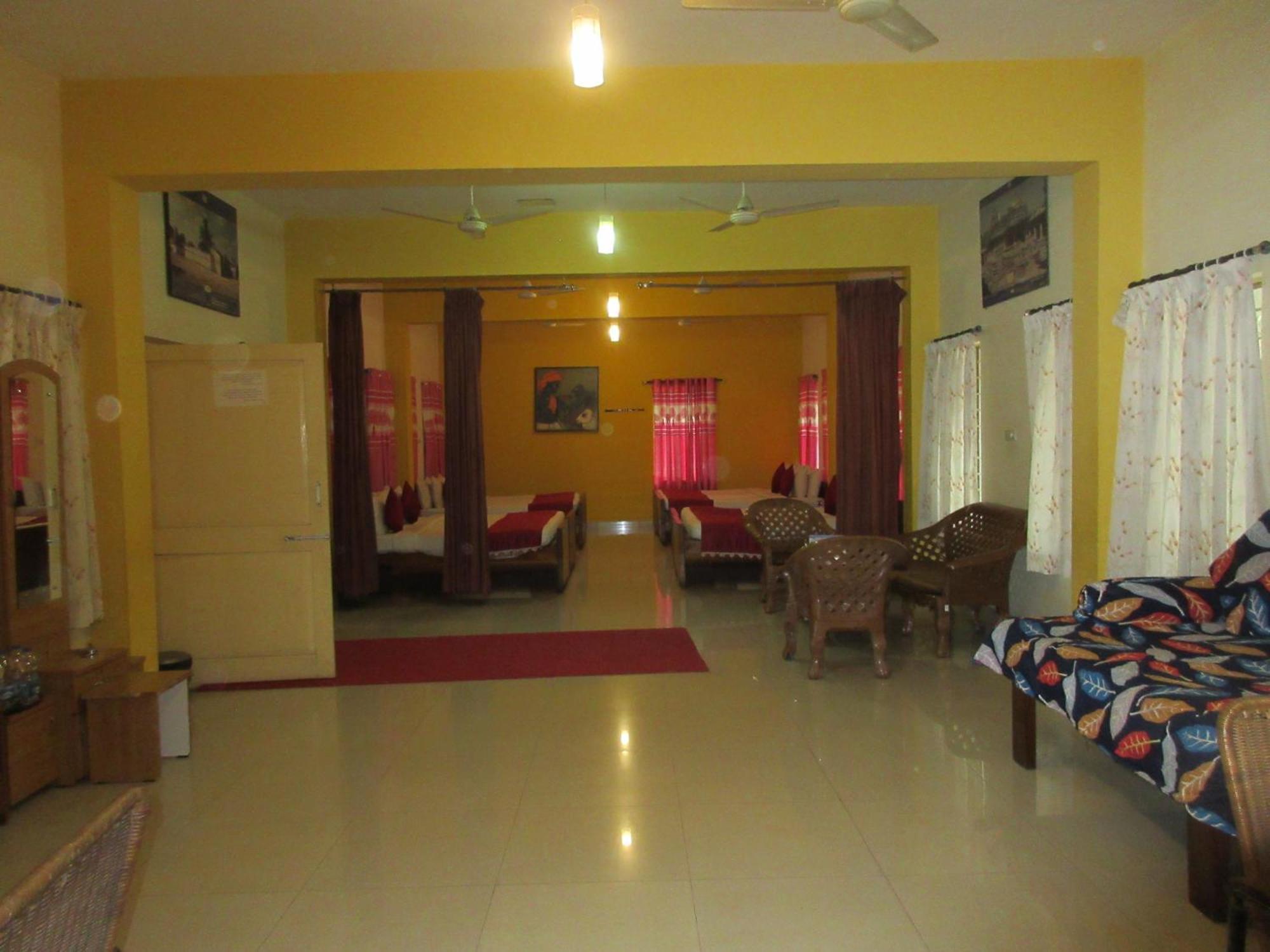 Kstdc Hotel Mayura Velapuri Belur Exterior photo