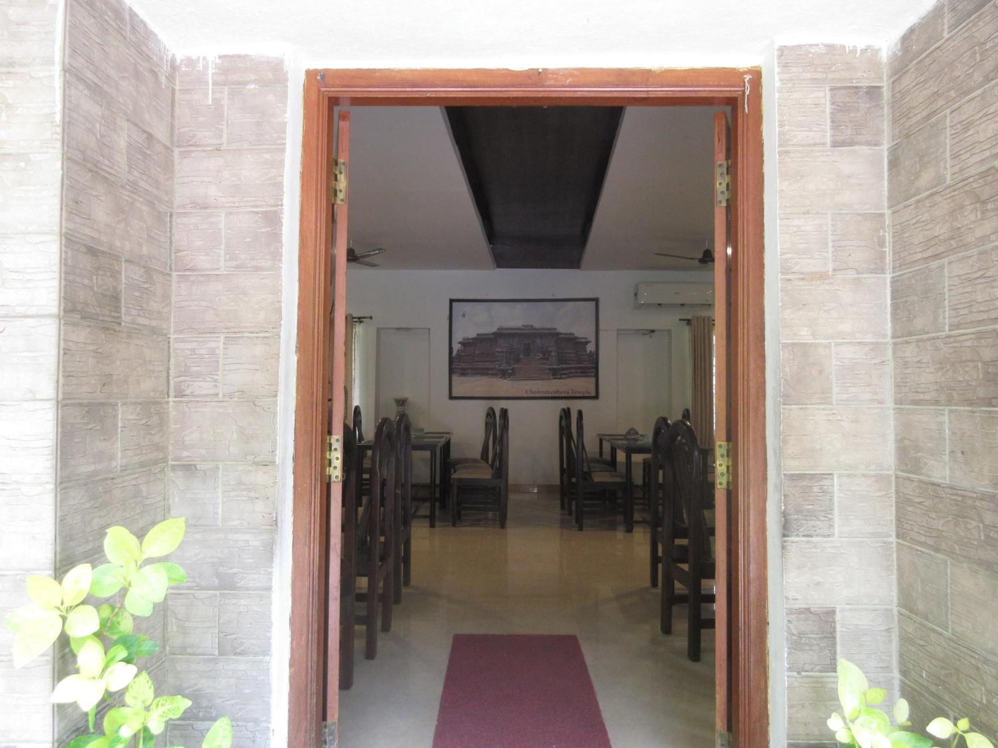 Kstdc Hotel Mayura Velapuri Belur Exterior photo