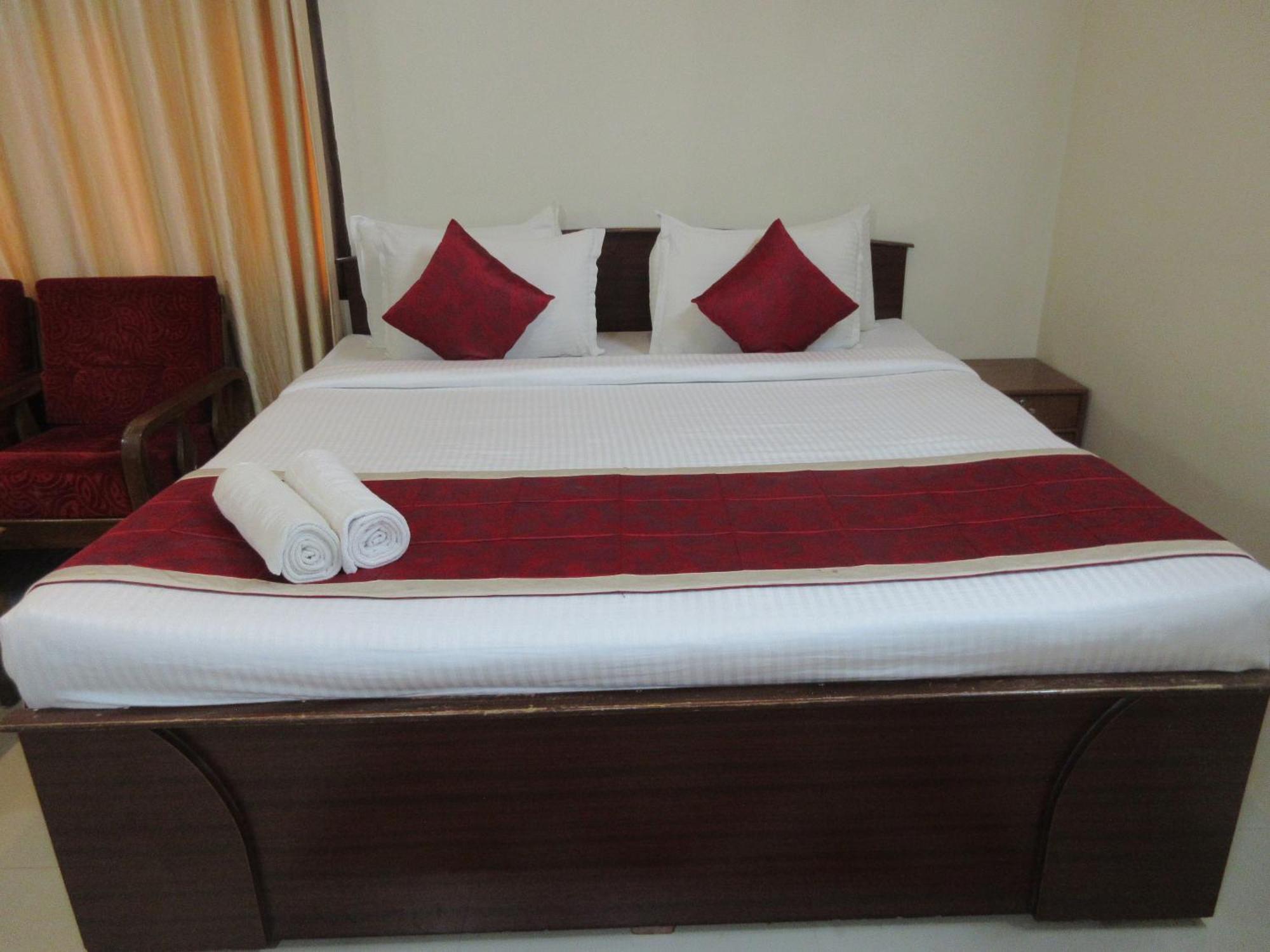 Kstdc Hotel Mayura Velapuri Belur Exterior photo