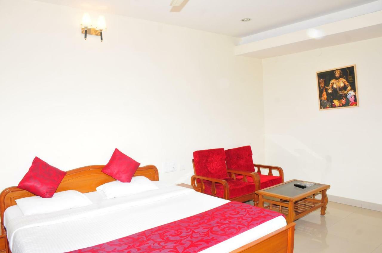 Kstdc Hotel Mayura Velapuri Belur Exterior photo